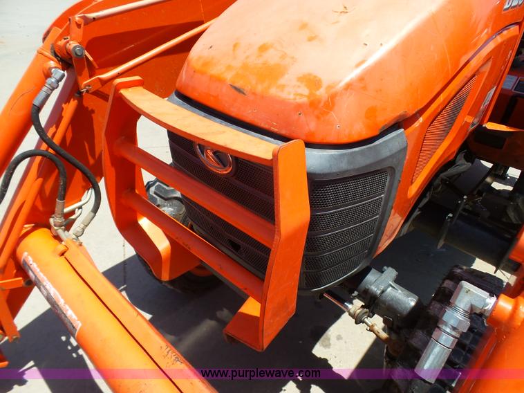 image for item K8774 2010 Kubota B26 TLB backhoe