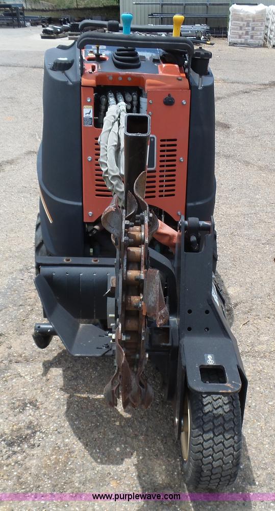 image for item L1553 2007 Ditch Witch Zahn R300 trencher