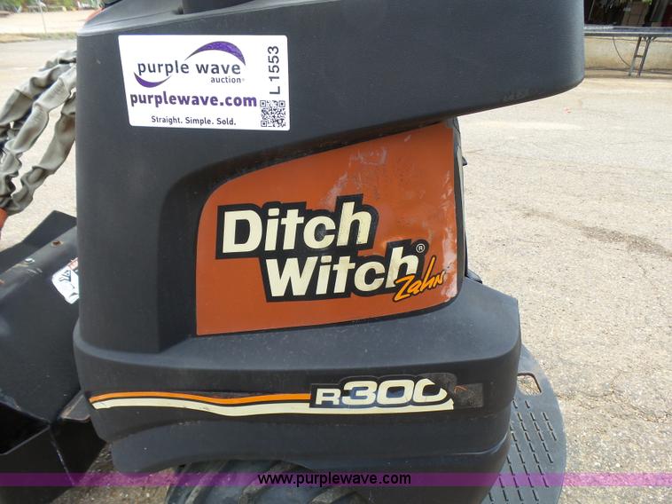 image for item L1553 2007 Ditch Witch Zahn R300 trencher