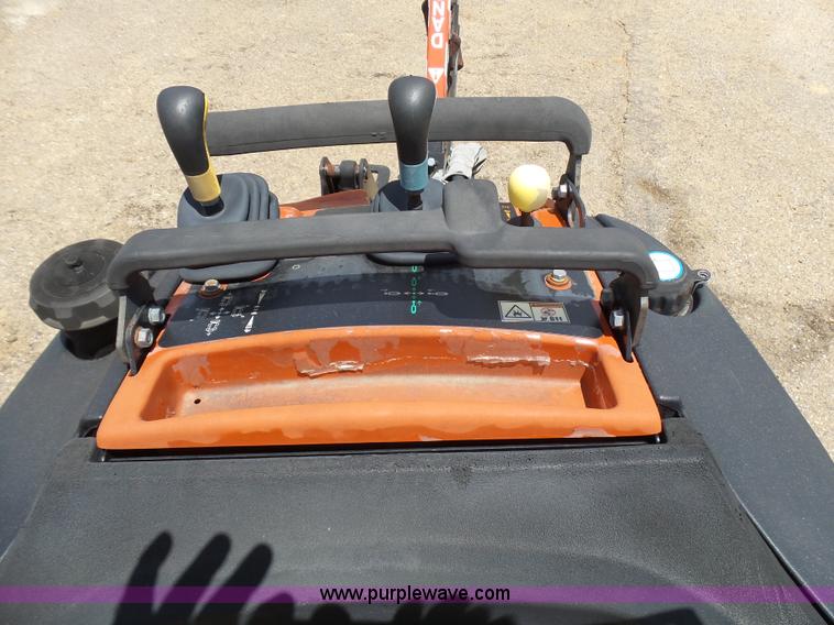 image for item L1553 2007 Ditch Witch Zahn R300 trencher