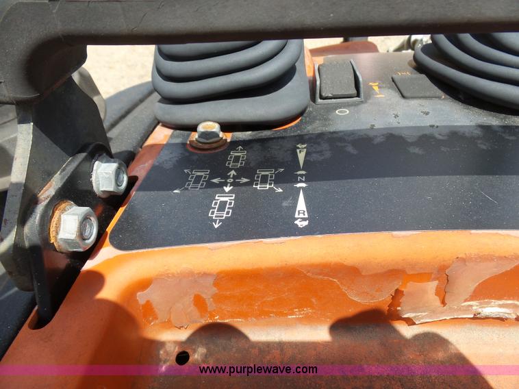 image for item L1553 2007 Ditch Witch Zahn R300 trencher