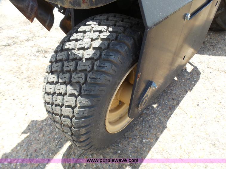 image for item L1553 2007 Ditch Witch Zahn R300 trencher