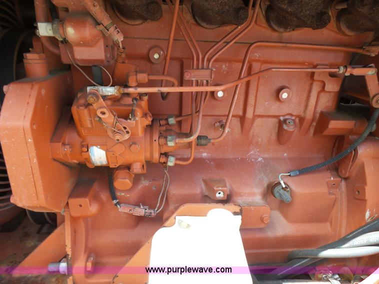 image for item L1558 1999 Ditch Witch 8020 trencher