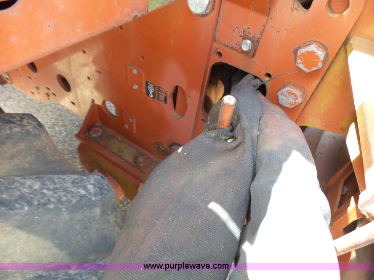 image for item L1558 1999 Ditch Witch 8020 trencher