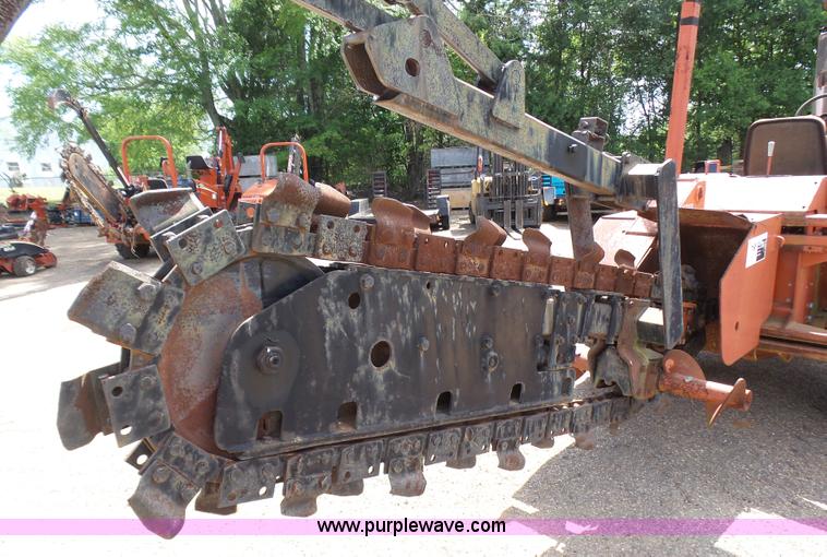 image for item L1558 1999 Ditch Witch 8020 trencher