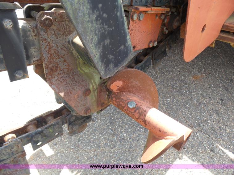 image for item L1558 1999 Ditch Witch 8020 trencher