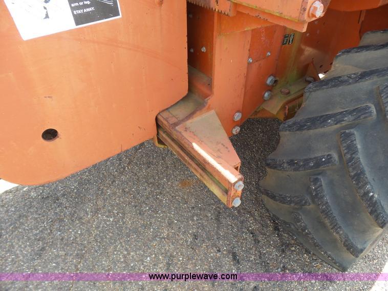 image for item L1558 1999 Ditch Witch 8020 trencher