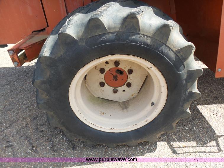 image for item L1558 1999 Ditch Witch 8020 trencher