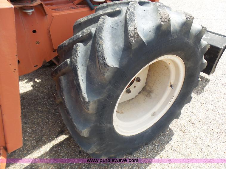 image for item L1558 1999 Ditch Witch 8020 trencher