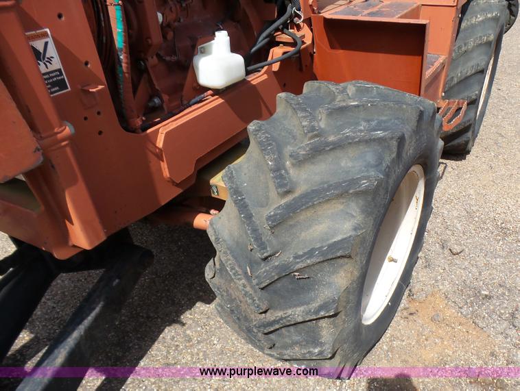 image for item L1558 1999 Ditch Witch 8020 trencher