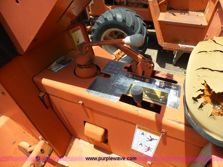 image for item L1563 1985 Ditch Witch 3210 trencher