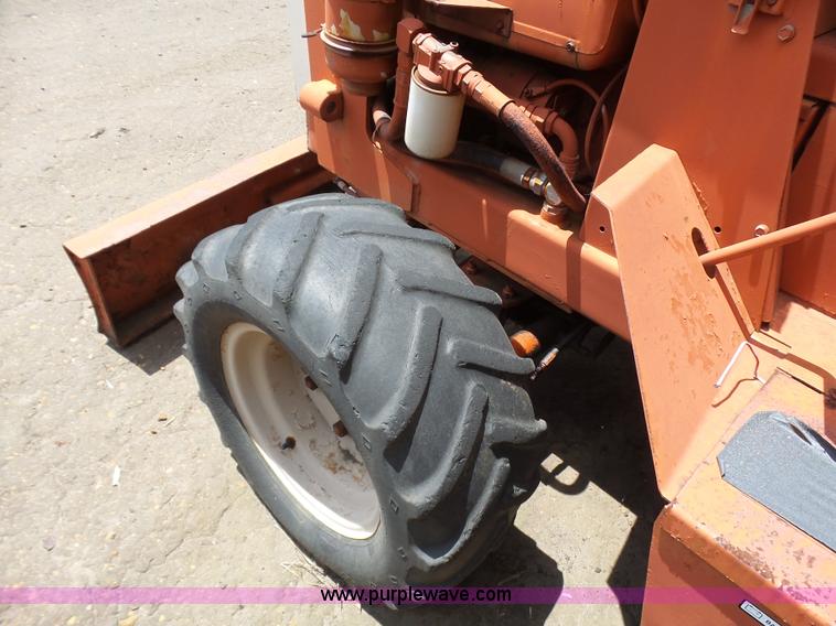 image for item L1563 1985 Ditch Witch 3210 trencher