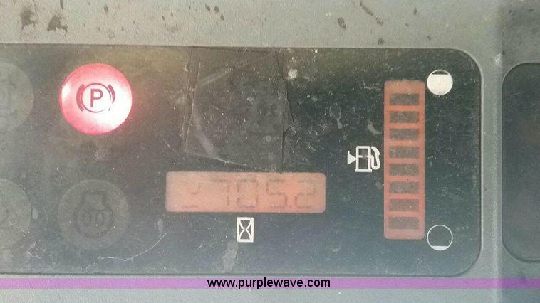 image for item L5499 2006 New Holland L185 skid steer