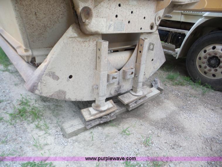 image for item L5910 1999 Load King 2060 bottom dump trailer