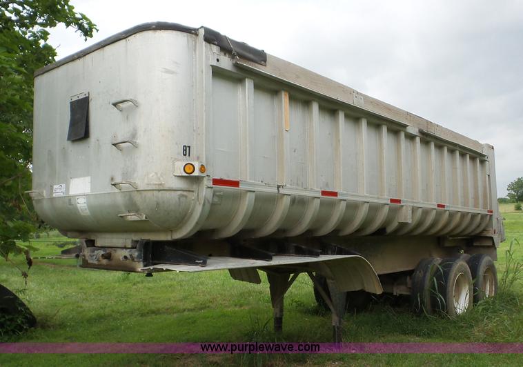 image for item L5911 1987 Fruehauf DA5-NDZ-M2-22-712 end dump trailer