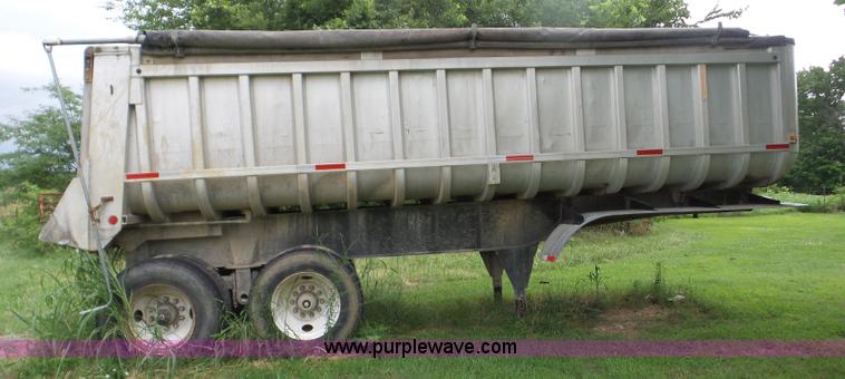 image for item L5911 1987 Fruehauf DA5-NDZ-M2-22-712 end dump trailer