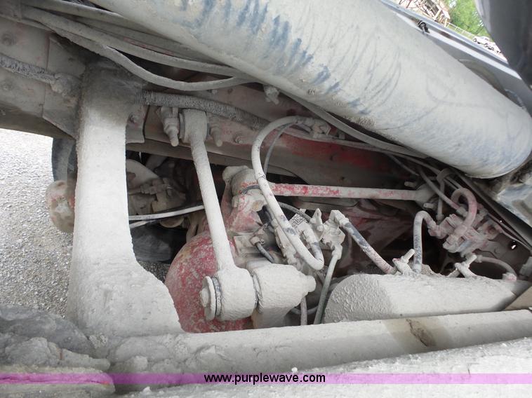 image for item L6364 1997 Ford LT9000 mixer truck