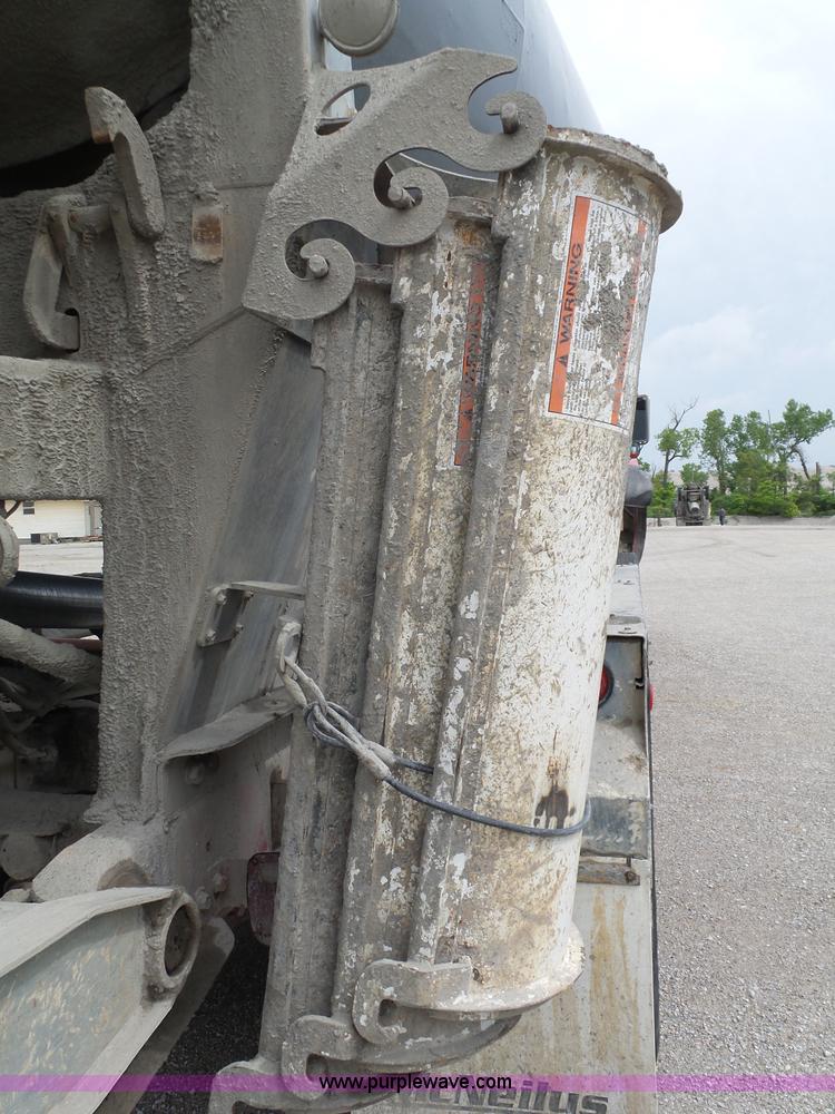 image for item L6364 1997 Ford LT9000 mixer truck