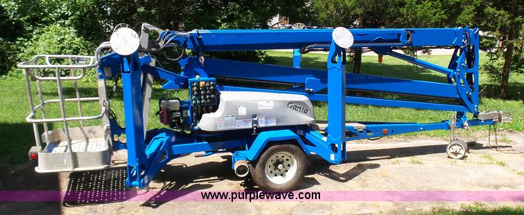 image for item L7083 2005 Genie TZ-50 towable boom lift