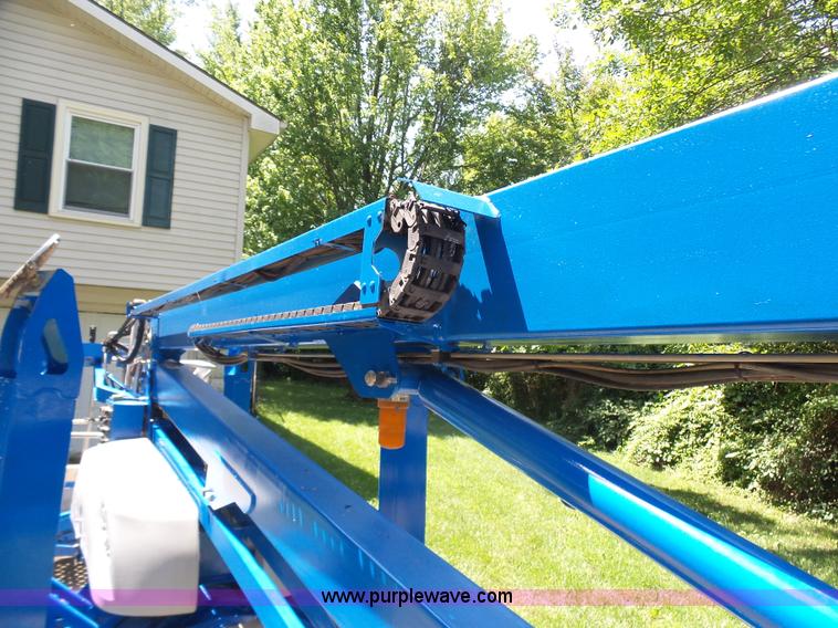 image for item L7083 2005 Genie TZ-50 towable boom lift
