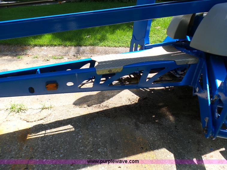 image for item L7083 2005 Genie TZ-50 towable boom lift