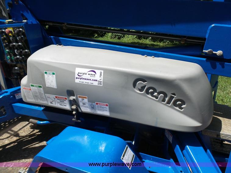 image for item L7083 2005 Genie TZ-50 towable boom lift