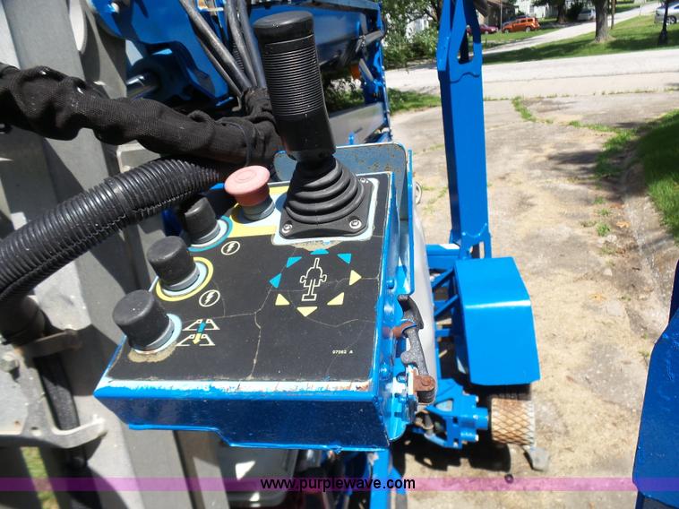 image for item L7083 2005 Genie TZ-50 towable boom lift