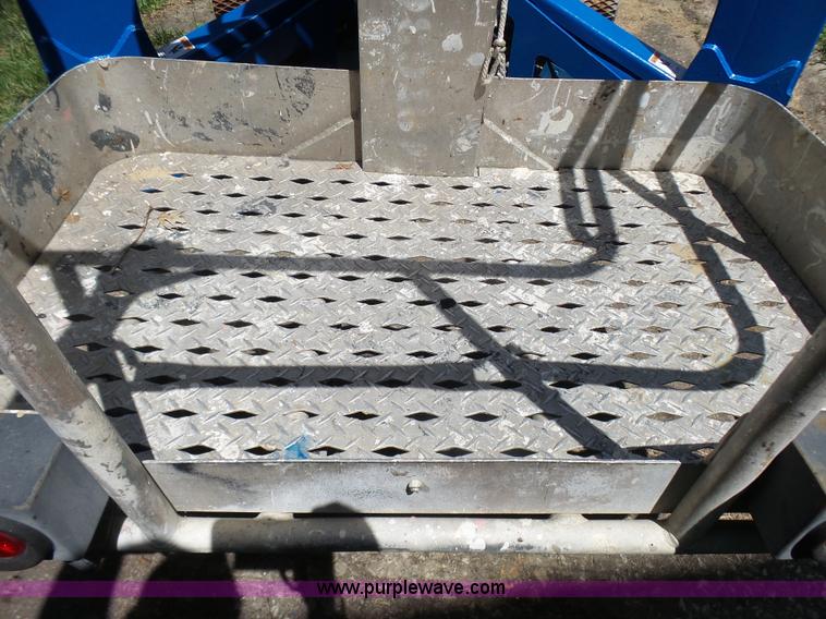 image for item L7083 2005 Genie TZ-50 towable boom lift