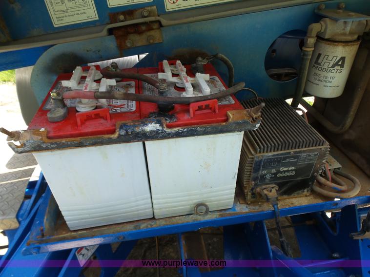 image for item L7083 2005 Genie TZ-50 towable boom lift