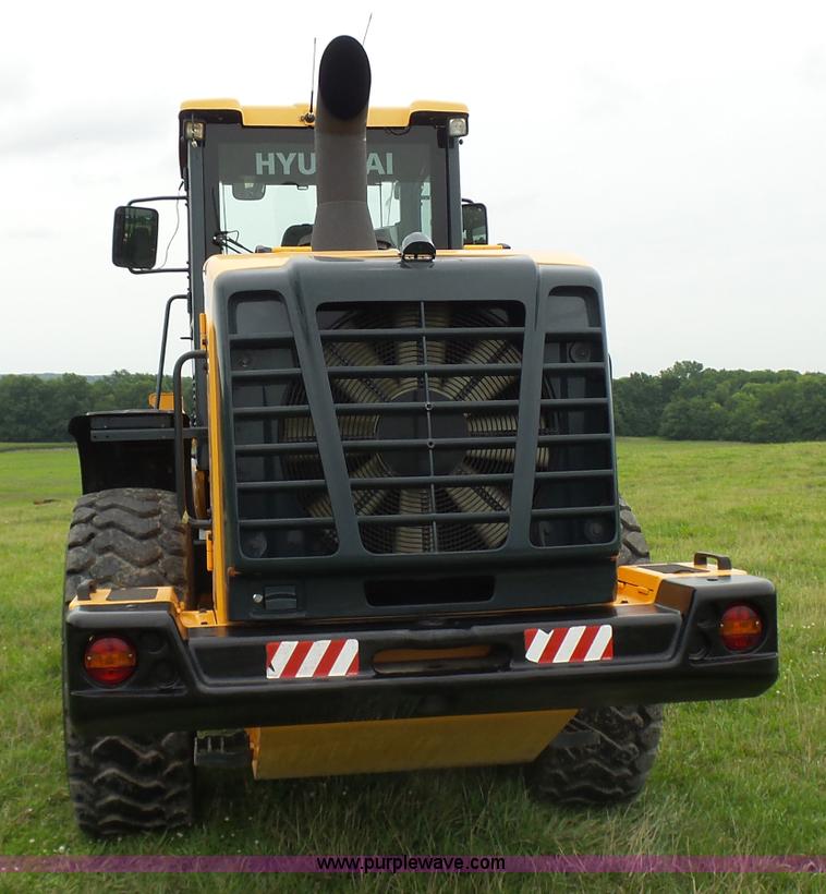 image for item L7085 2013 Hyundai HL740-9 wheel loader