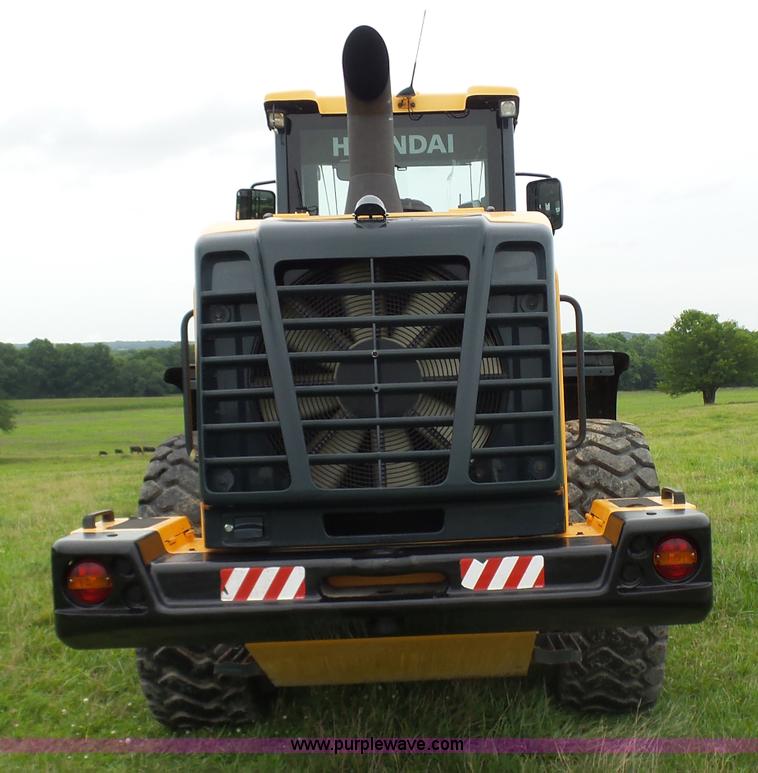 image for item L7085 2013 Hyundai HL740-9 wheel loader