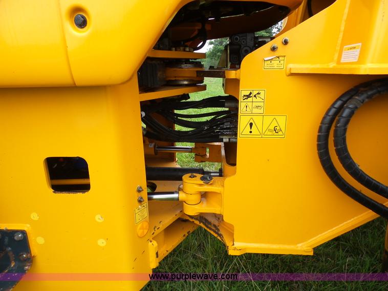 image for item L7085 2013 Hyundai HL740-9 wheel loader