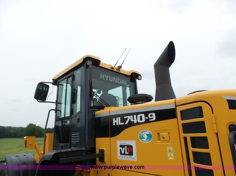 image for item L7085 2013 Hyundai HL740-9 wheel loader