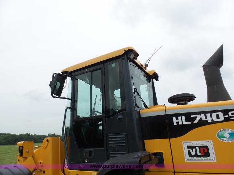 image for item L7085 2013 Hyundai HL740-9 wheel loader
