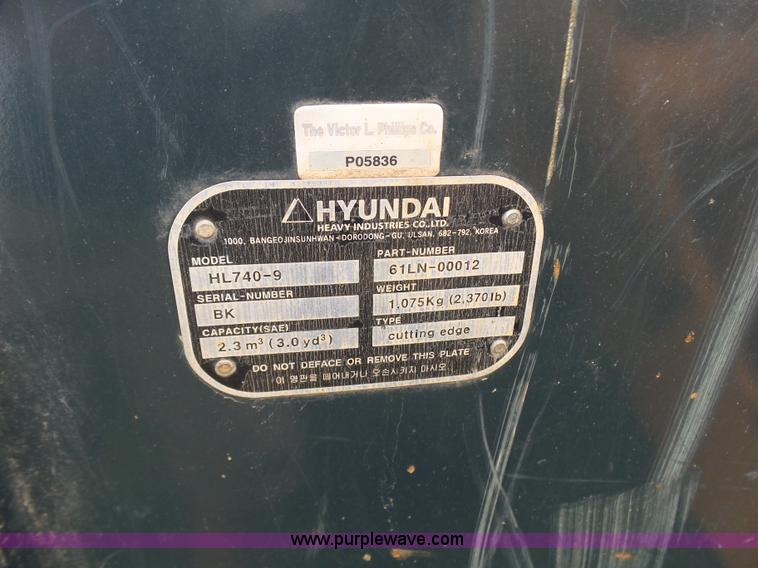 image for item L7085 2013 Hyundai HL740-9 wheel loader