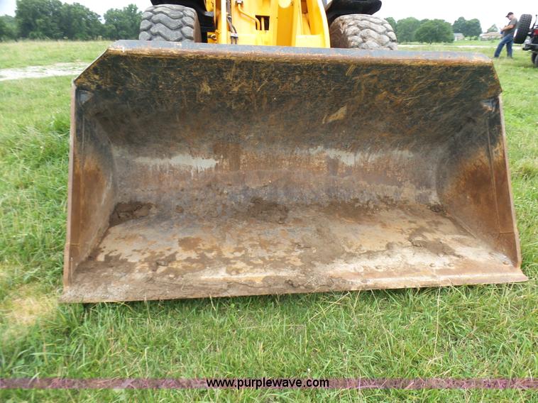 image for item L7085 2013 Hyundai HL740-9 wheel loader