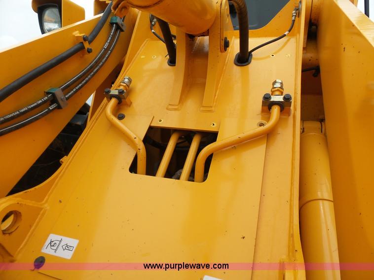 image for item L7085 2013 Hyundai HL740-9 wheel loader