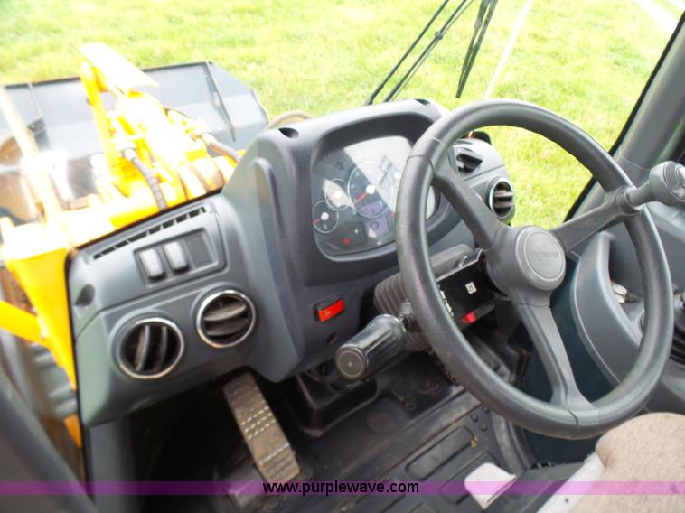 image for item L7085 2013 Hyundai HL740-9 wheel loader