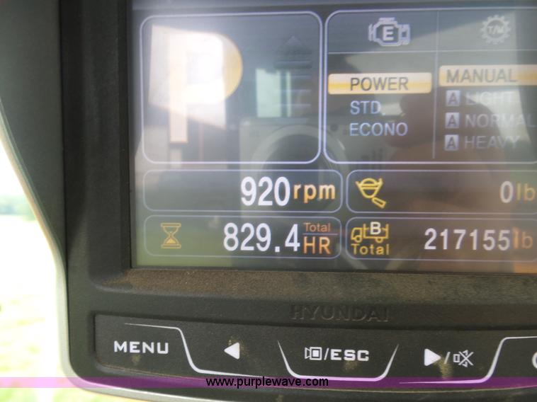 image for item L7085 2013 Hyundai HL740-9 wheel loader