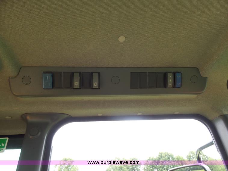 image for item L7085 2013 Hyundai HL740-9 wheel loader