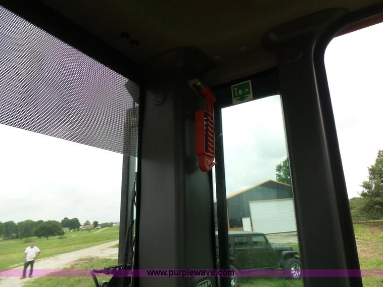 image for item L7085 2013 Hyundai HL740-9 wheel loader