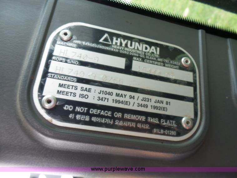 image for item L7085 2013 Hyundai HL740-9 wheel loader