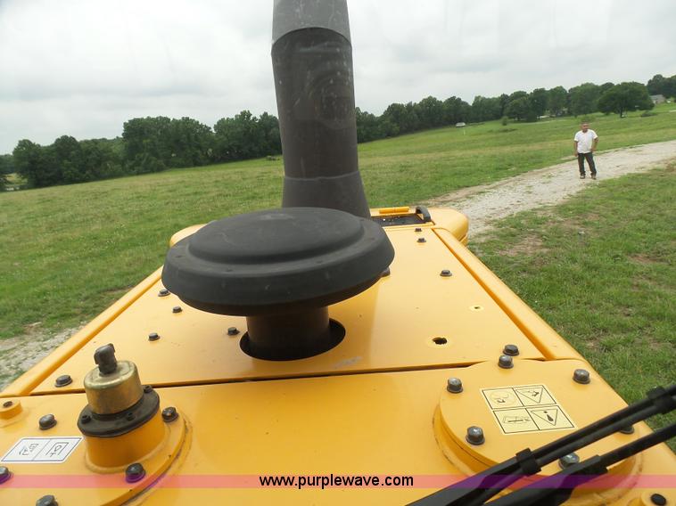 image for item L7085 2013 Hyundai HL740-9 wheel loader