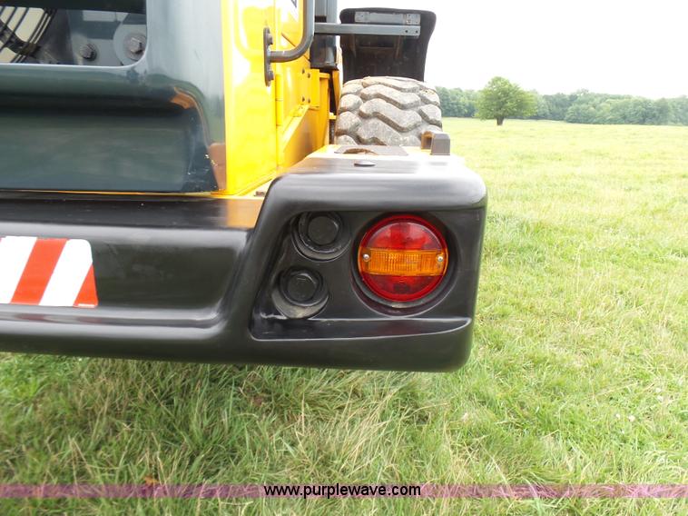 image for item L7085 2013 Hyundai HL740-9 wheel loader