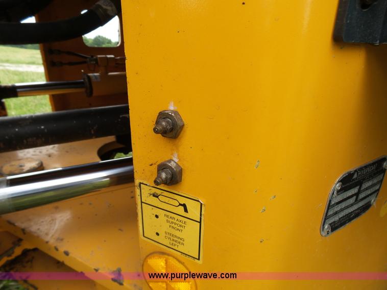 image for item L7085 2013 Hyundai HL740-9 wheel loader