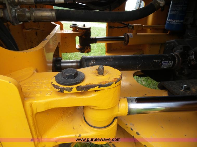 image for item L7085 2013 Hyundai HL740-9 wheel loader