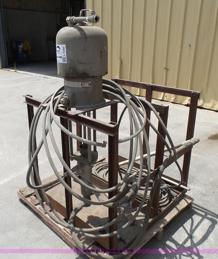 image for item L7095 Gramco 208-004 paint sprayer system