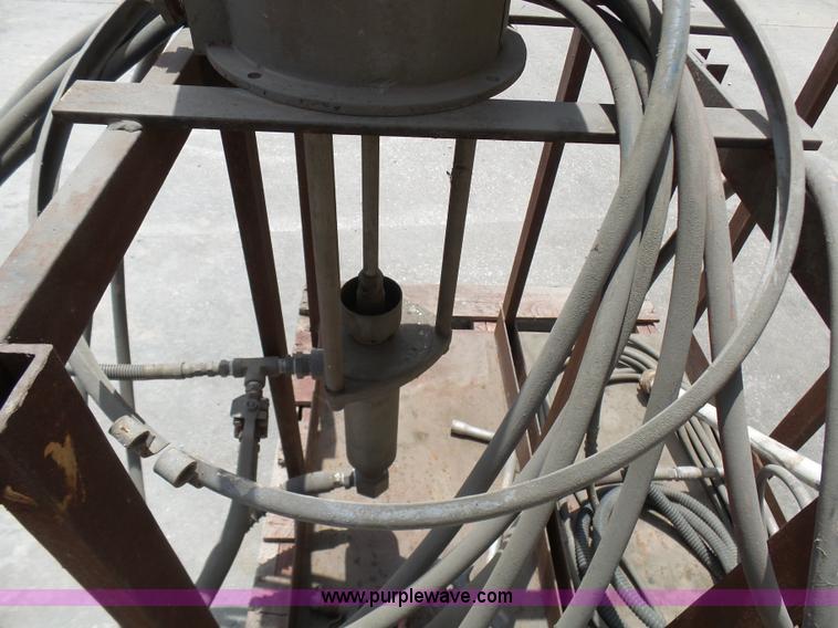 image for item L7095 Gramco 208-004 paint sprayer system