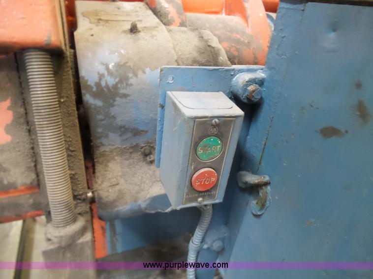 image for item L7096 Buffalo Mfg. SAPI-1205 angle roller