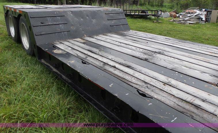 image for item L7229 1999 Dynaweld equipment trailer